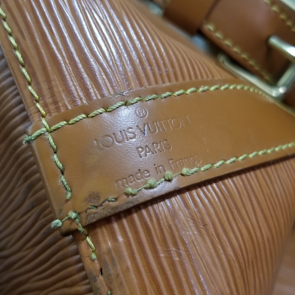 Louis Vuitton epi petit noe - Picture 13 of 16